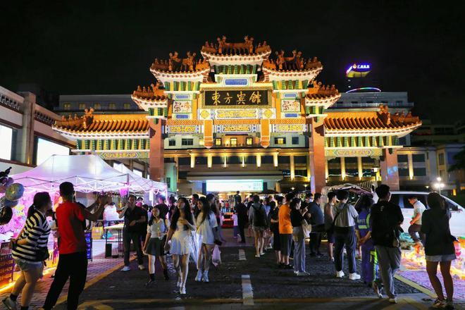 暑期临近文旅市场再度必威 必威betway升温(图1)
