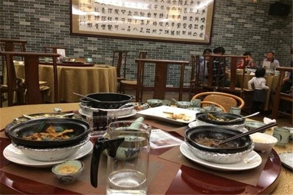 东莞十大粤菜馆排名：喜月轩上榜第9虎门夜宵胜地必威 必威betway(图10)