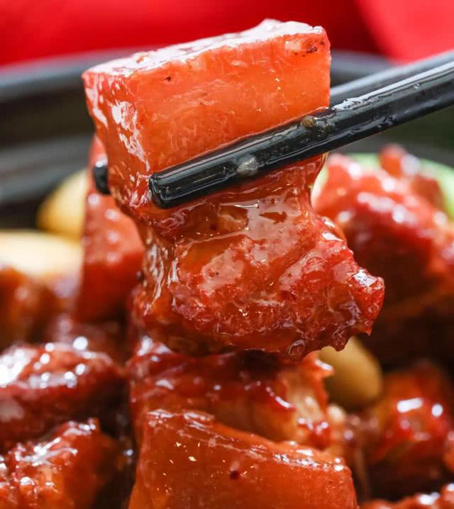 必威 betway必威湖南人“日常最爱”的四道下饭菜！剁椒鱼头稳居第一你吃过吗？(图3)