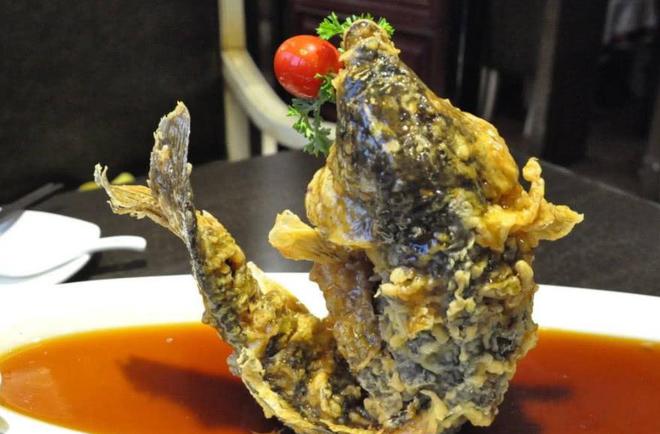 必威 必威betway中国四大菜系中鲁菜是“官菜”粤菜是“商菜”那川什么？(图1)