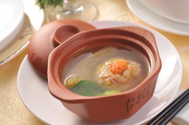 必威 必威betway中国四大菜系中鲁菜是“官菜”粤菜是“商菜”那川什么？(图6)