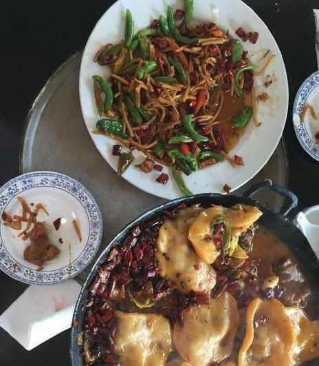 这几道菜下饭可口颜色始终味极佳很有特点的美味必威 必威betway(图1)