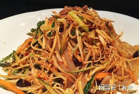 东北人“下饭店必点”5道菜都是“心头好”老板一看本地人必威 betway必威(图3)