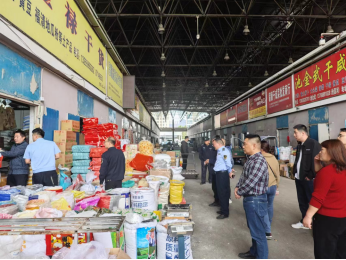 必威 必威betway福建省闽侯县市场监管局开展食品安全督导检查工作(图2)
