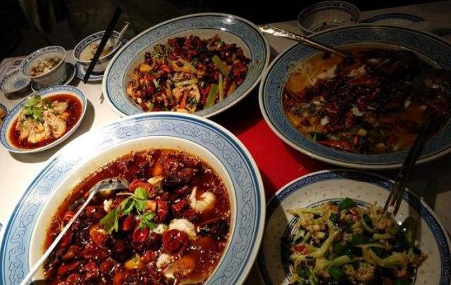 必威 必威betway去川菜馆吃饭必点这6道菜都是川菜精品老板：你是四川人？(图1)