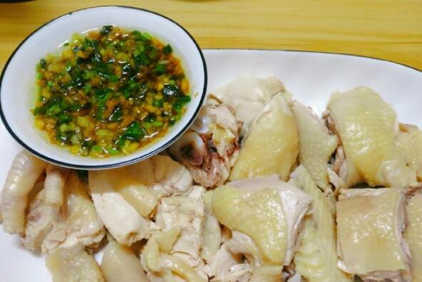 广东十大经典名菜 红烧乳鸽必威 必威betway上榜第九起源于清朝(图1)