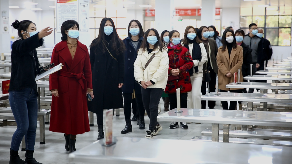 必威 betway必威永州冷水滩：“食”刻守护师生舌尖上的安全(图1)