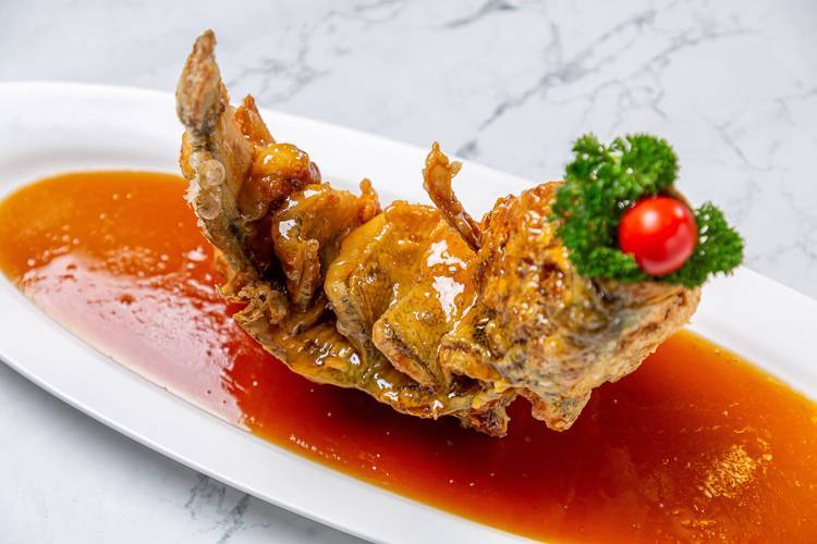 必威 betway必威中国八大菜系：味觉之旅穿越千年(图3)