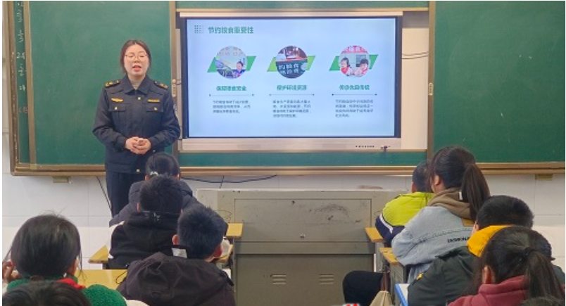 溆浦县市监局：食品安全进校园 多必威 betway必威措并举保平安(图1)