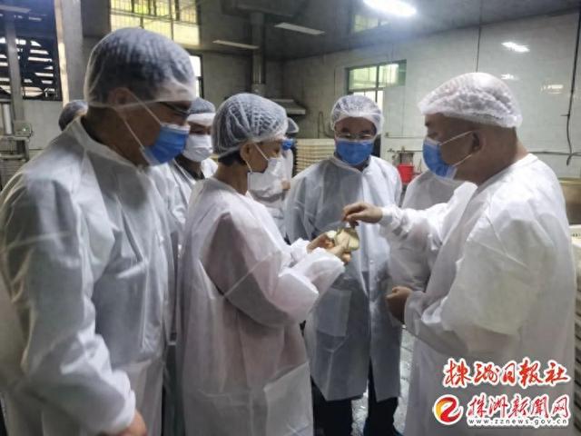 必威 betway必威省市场监管局来株开展豆制品及食品添加剂生产工艺和质量控制调研(图1)