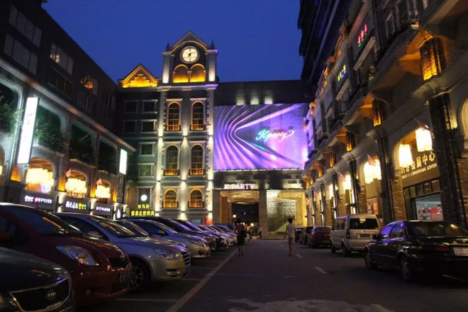 吃货们集合！佛山将打造1必威 必威betway1个粤菜美食集聚区五区都有→(图5)