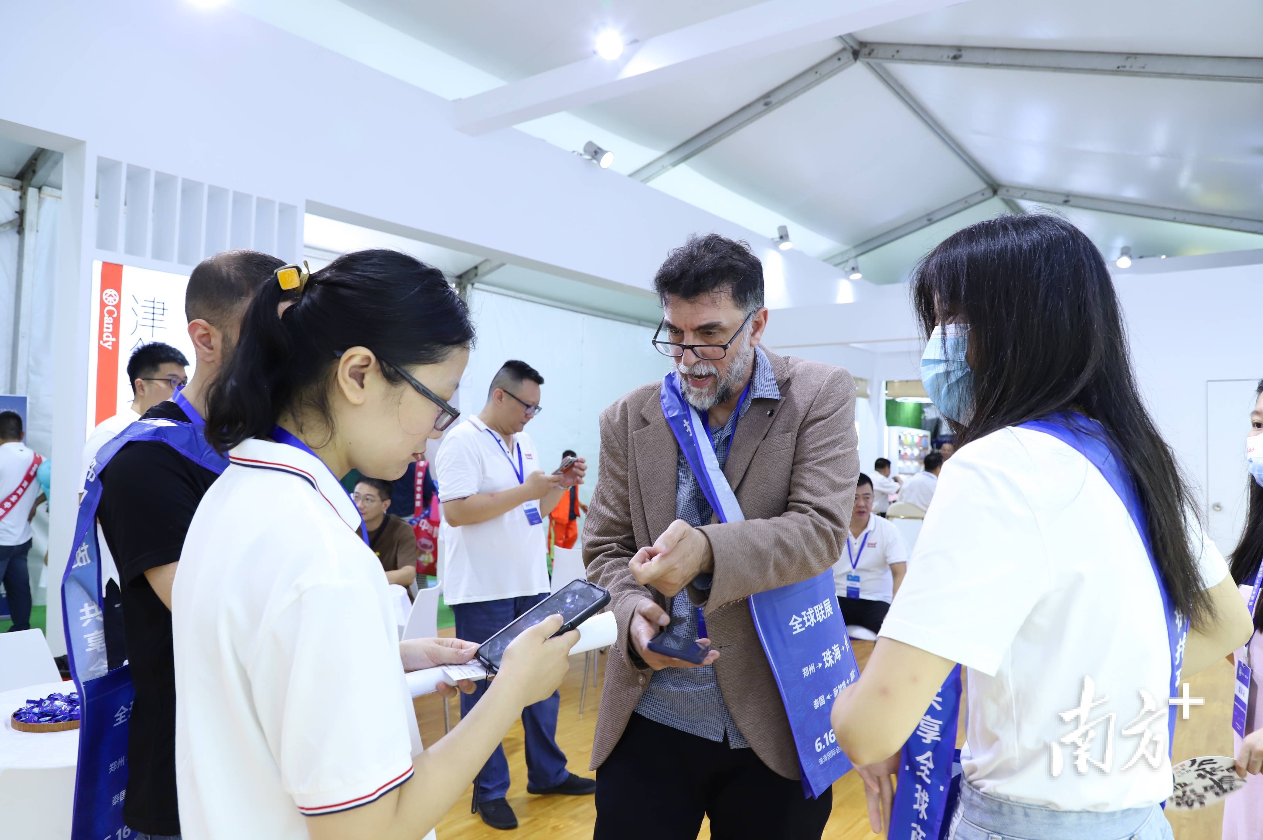 必威 必威betway一颗糖果如何拥抱蓝海市场？ 深调研系列②(图9)